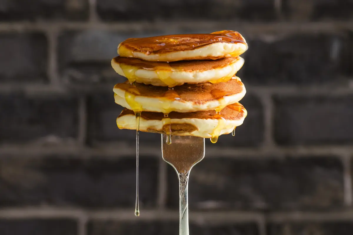 easy pancake recipe without baking powder
